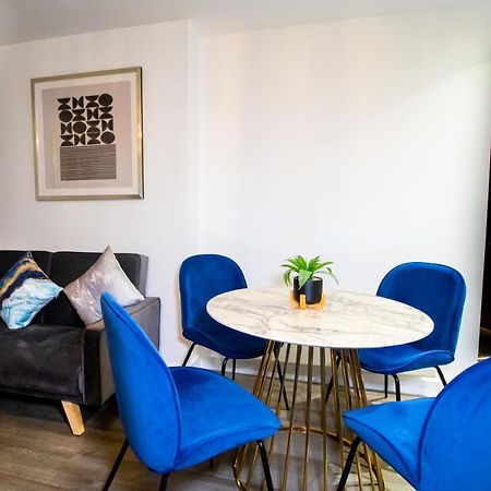 ברמינגהאם Beautiful Place - 2 Bedroom Apartment On Broad Street מראה חיצוני תמונה